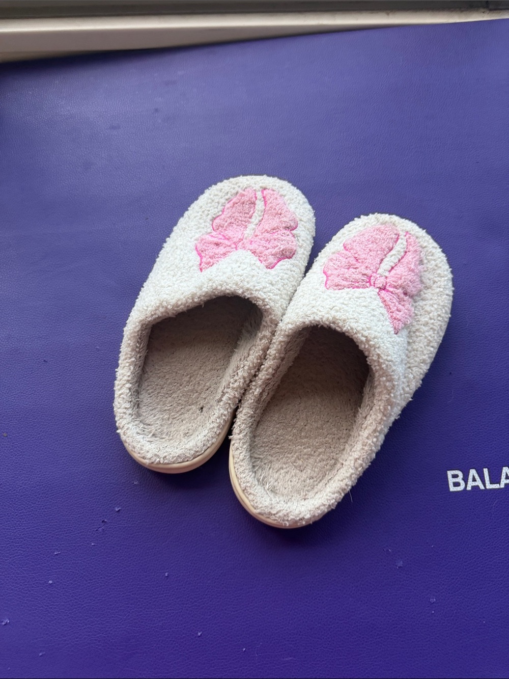 SHEIN Cream Fuzzy Slip-On Slippers with Pink Bow Detail